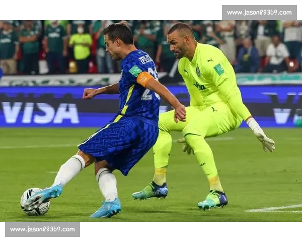 足球历史经典对决回顾 各大豪门激烈交锋的传奇时刻